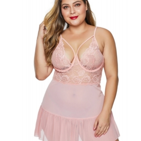 PINK PLUS SIZE CHEMISE - Picture 4 of 7